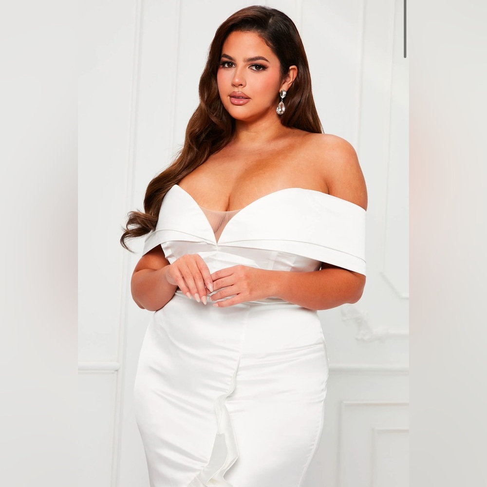 White banquet gown | fashion nova